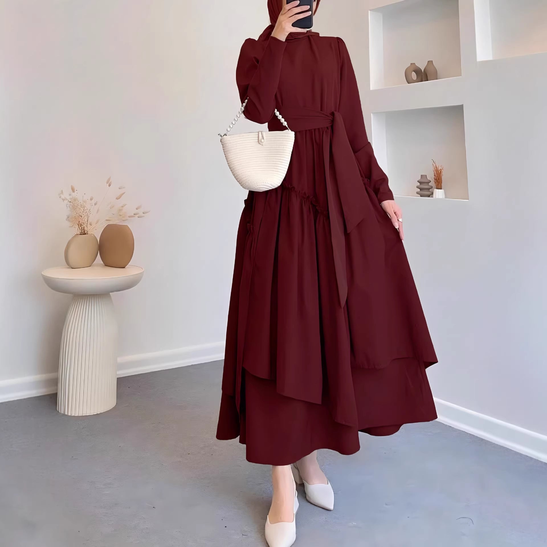 Robe Maxi Bordeaux – Col Montant, Manches Longues & Taille Cinée
